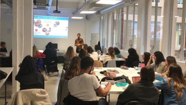 Photo d'un séminaire d'introduction organisé pour le concours Design Zéro Déchet